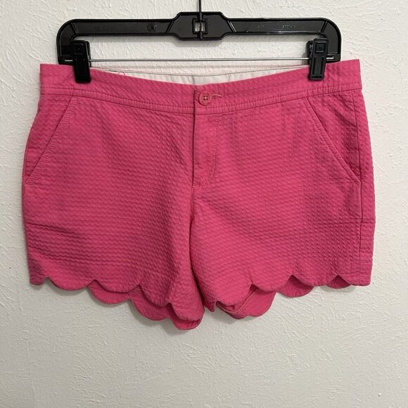 Lilly Pulitzer Pants - LILLY PULITZER SIZE 4 BUTTERCUP 5" SHORTS AURA PINK WAVE JACQUARD SCALLOP HEM